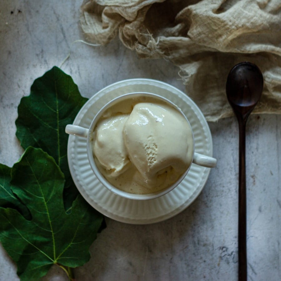 Recipe for fig leaf ice cream