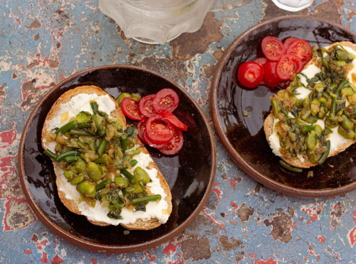 recipe for broad beans and garlic scapes