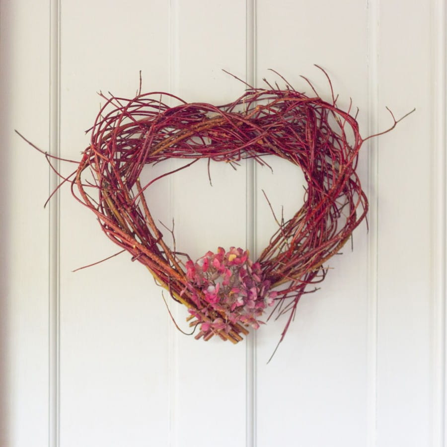 dogwood heart with hydrangea